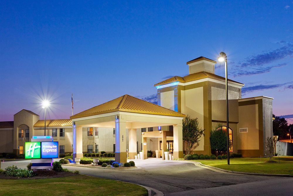 Country Inn & Suites By Radisson, Dunn, Nc Exterior foto